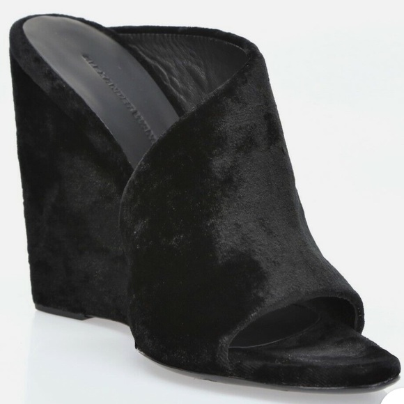 New black velvet Alexander Wang wedge heels. 37.5 - Picture 2 of 16